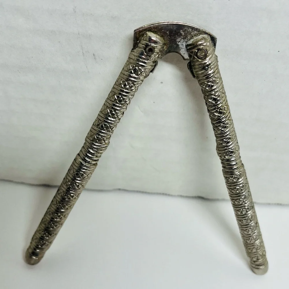 VINTAGE ANTIQUE WALNUT, BRAZIL NUT, CRAB & LOBSTER SHELL CRACKER UTENSIL/TOOL